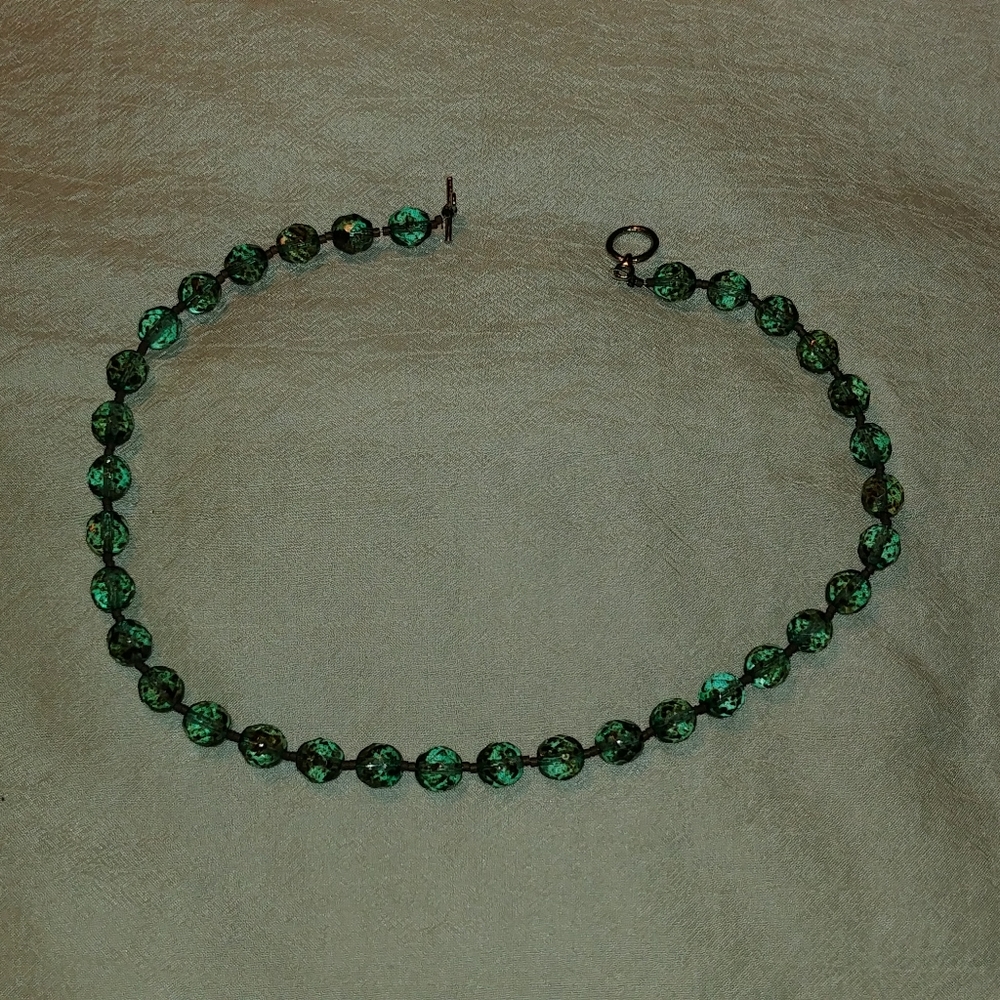🌺2/$25 or 5/$50 Green glass bead necklace